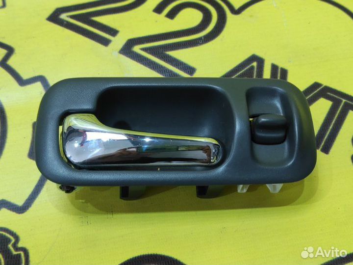 Ручка двери внутренняя задняя левая Honda Cr-V RD1