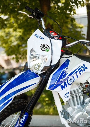 Мотоцикл motax XR 250