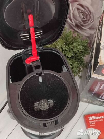 Кофеварка капельная Russell Hobbs чёрная