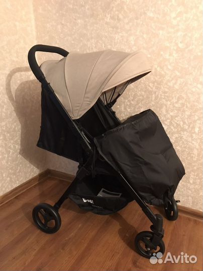 Коляска новая с перекидной ручкой всесезонная
