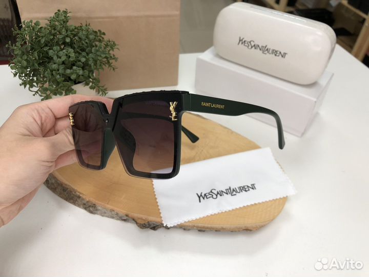 YSL Солнцезащитные очки женские