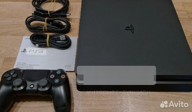 Игровая приставка ps4 slim с играми и 2 джостика