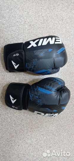 Боксерские перчатки 10 унций