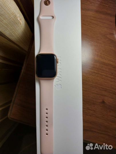 Часы apple watch S4 40 mm