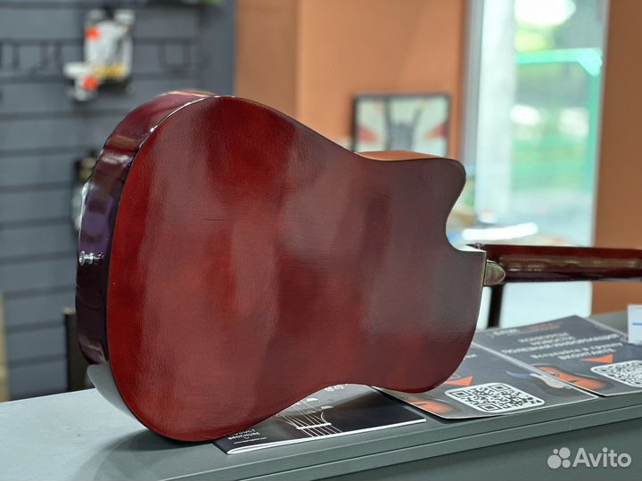 Акустическая гитара новая