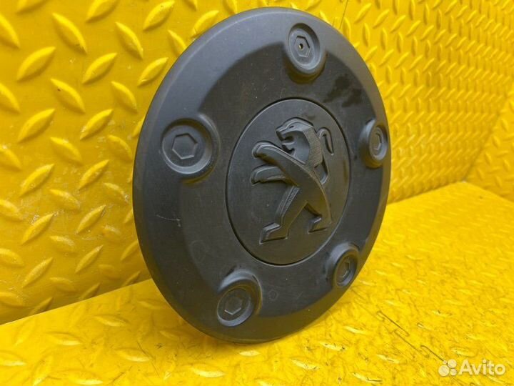 Колпак колеса Peugeot Traveller RHH(DW10cted4)