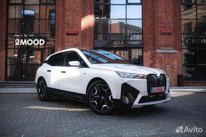 BMW iX AT, 2022, 7 900 км