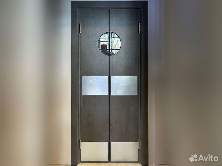 Дверь маятниковая пищевого производства