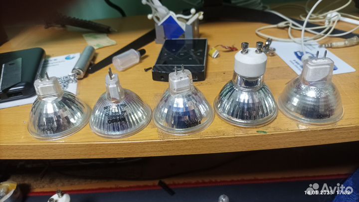 Лампа галогенная (галогеновая)