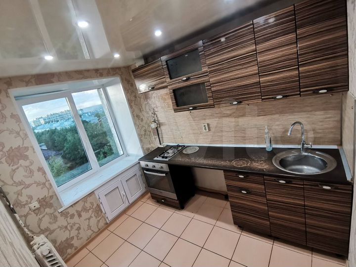 2-к. квартира, 42,7 м², 9/9 эт.