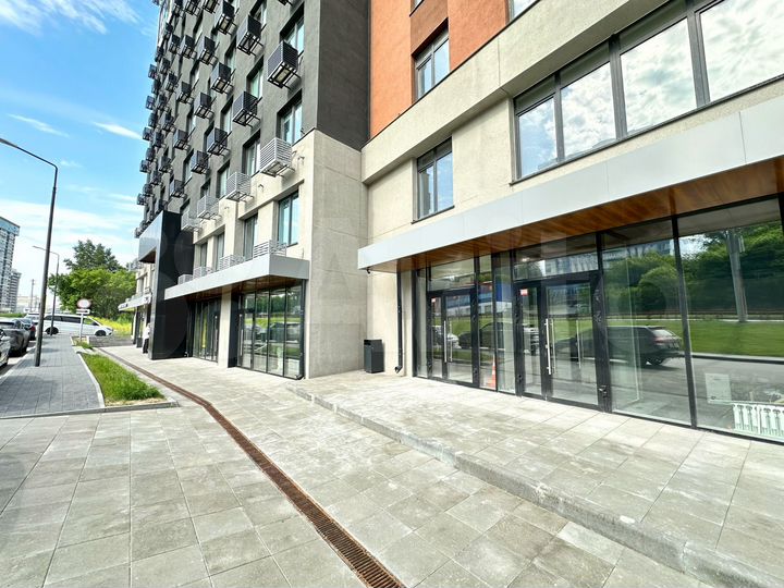 Много окон, open space, 265 м²