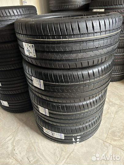 Michelin Pilot Sport 4 S 285/40 R23