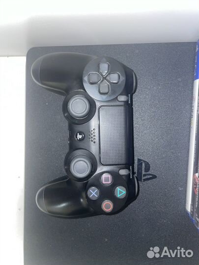 Игровая приставка ps4 slim