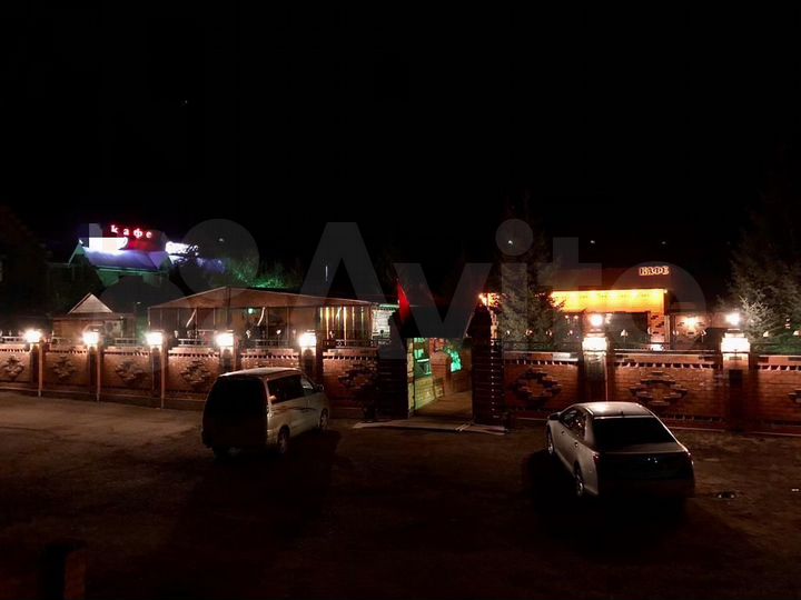 Общепит, 4000 м²