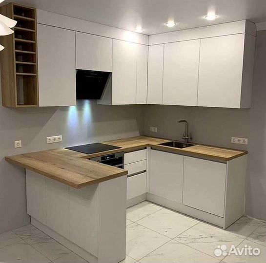 Кухонный гарнитур из массива