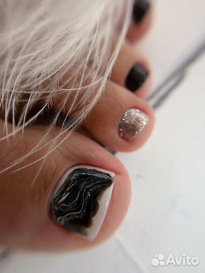 Коррекция наращённых ногтей