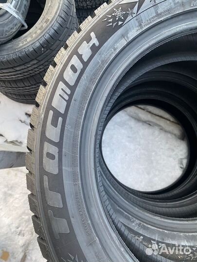 Tracmax X-Privilo S500 235/50 R19 103T