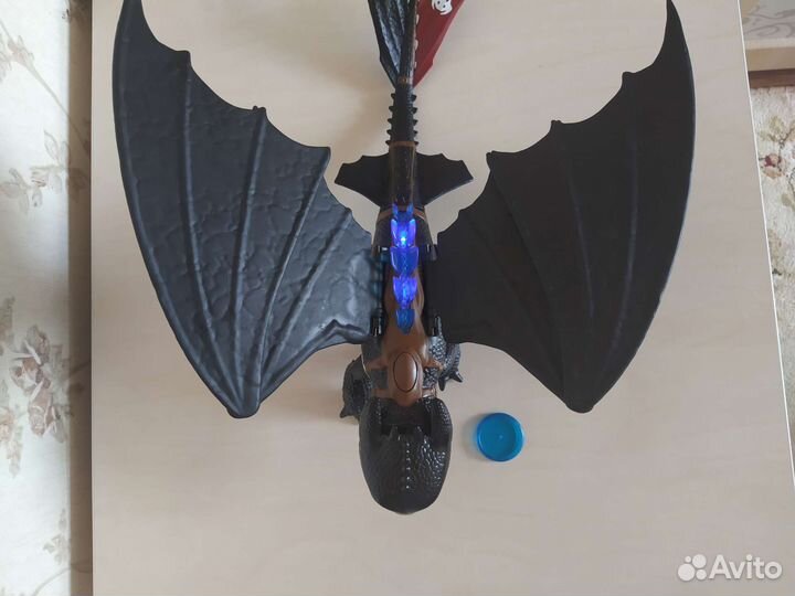 Игрушка дракон Беззубик