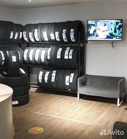 Kumho WinterCraft Ice WI31 295/40 R21 111T