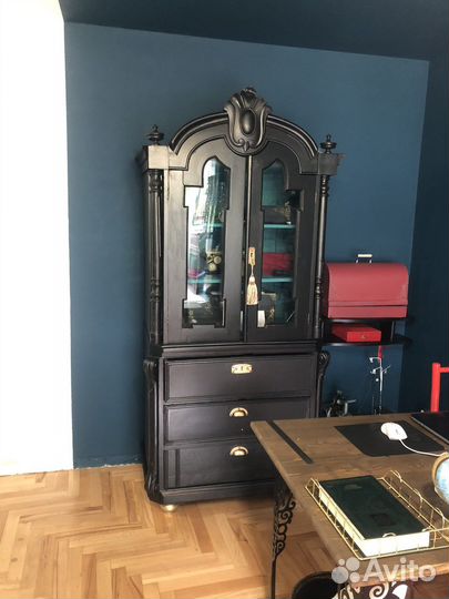 Антикварный буфет