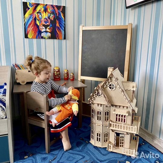 Домик кукольный с мебелью