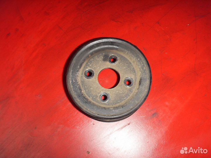 Шкив водяного насоса 2160197501 Geely MK Cross