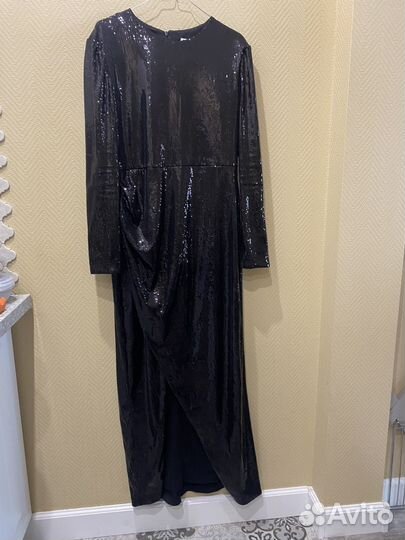 Платье с паетками 48 50