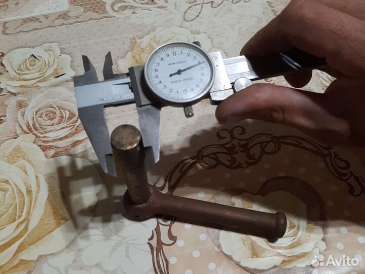 Верток от старинного бочкового крана