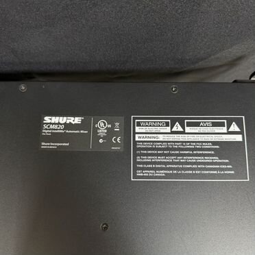 Shure SCM820E микрофонный микшер
