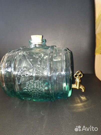 Стеклянный бочонок