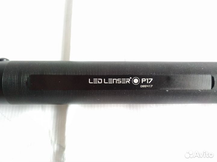 Cветодиодный фонарь LED lenser P17