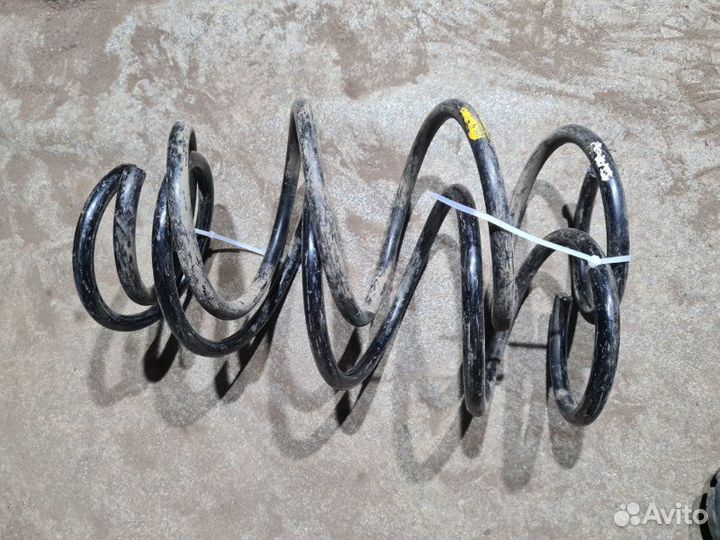 Пружина подвески передняя Toyota Corolla E150 1.6