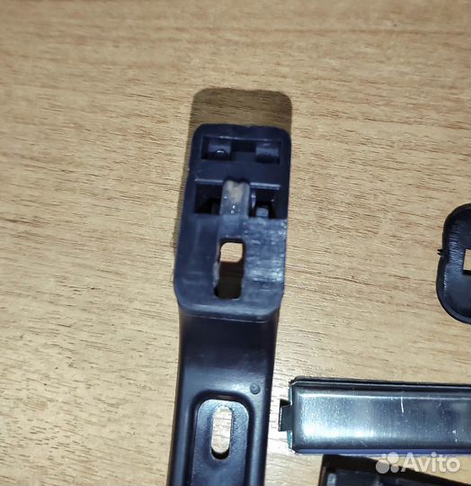 Ручка передней правой двери VW Golf 2 (Дефект)