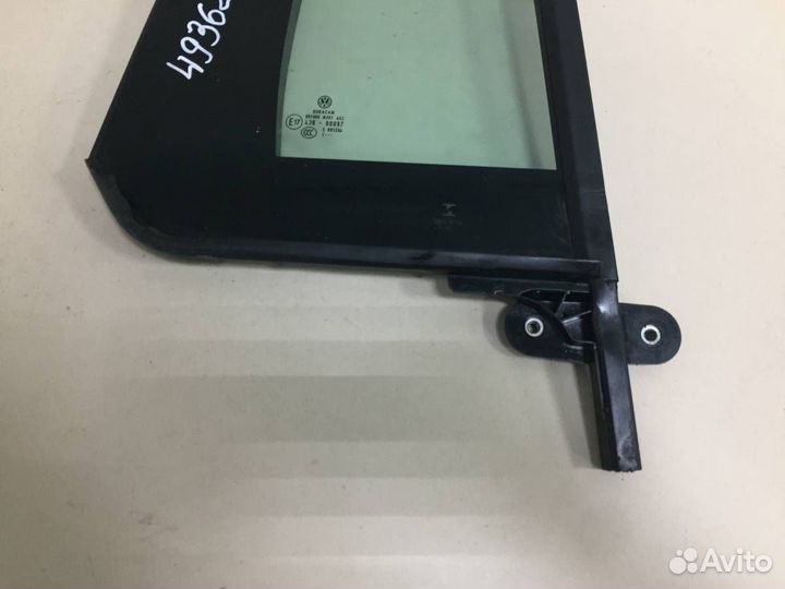 Стекло двери задней правой форточка Volkswagen Tig