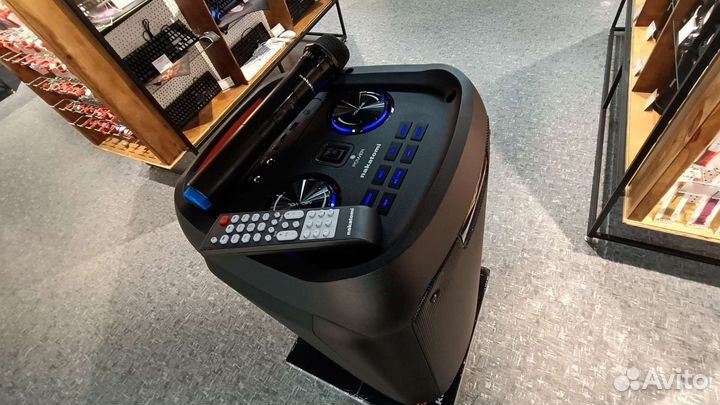 Блютуз колонка большая 60Вт с микрофоном и радио