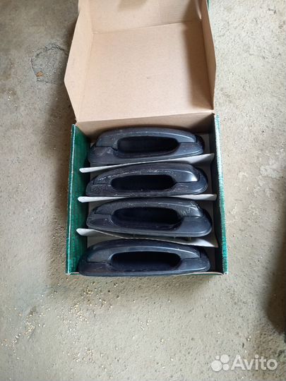 Дверные ручки на Priora