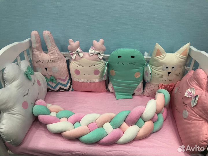 Бортики в детскую кроватку для девочки