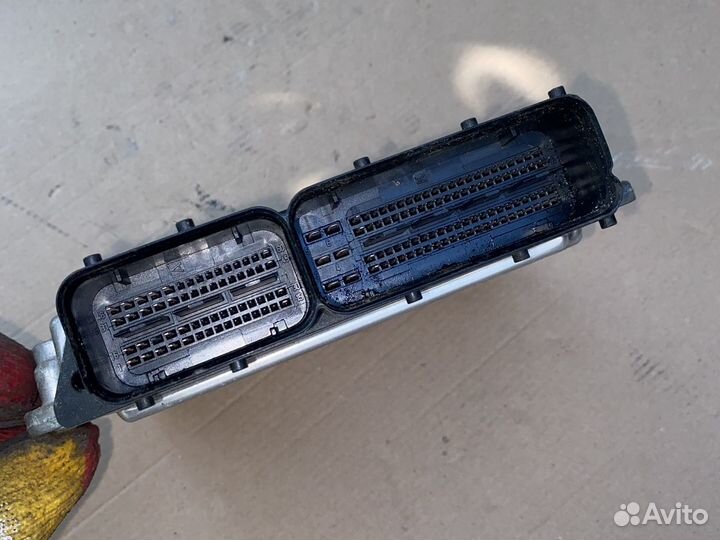 Эбу 03C906056DG Golf V 1.6fsi BLF Touran