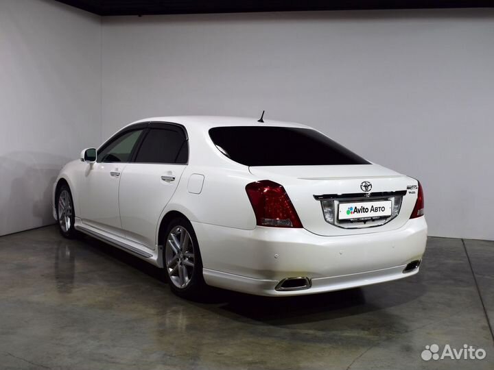 Toyota Crown Majesta 4.6 AT, 2009, 216 000 км