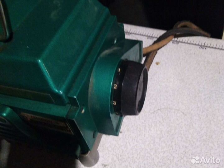 Аверлок пятинитка