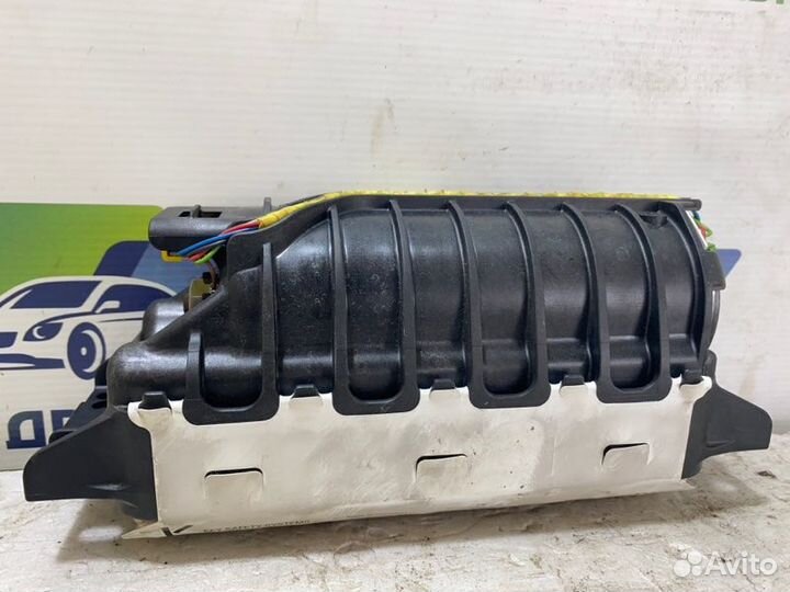 Подушка безопасности пассажира Audi Q7 легковой