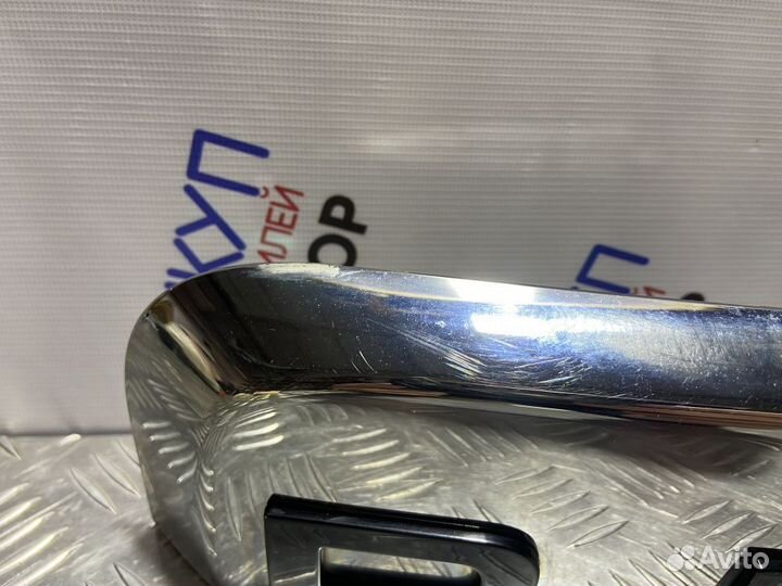 Накладка крышки багажника Renault Duster