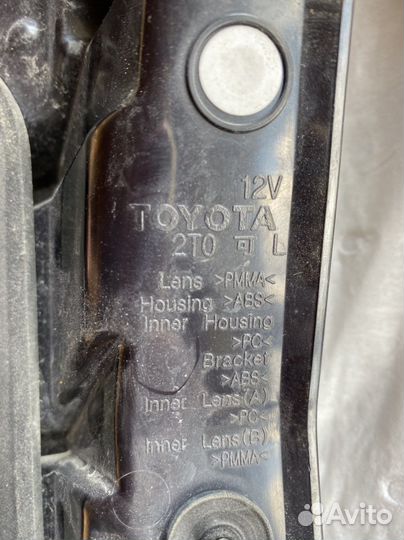 Фара задняя левая Rav4
