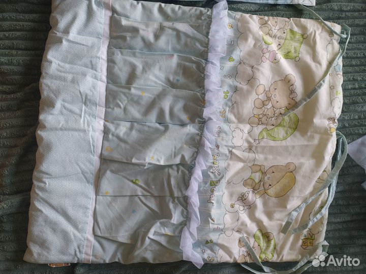 Комплект в детскую кроватку