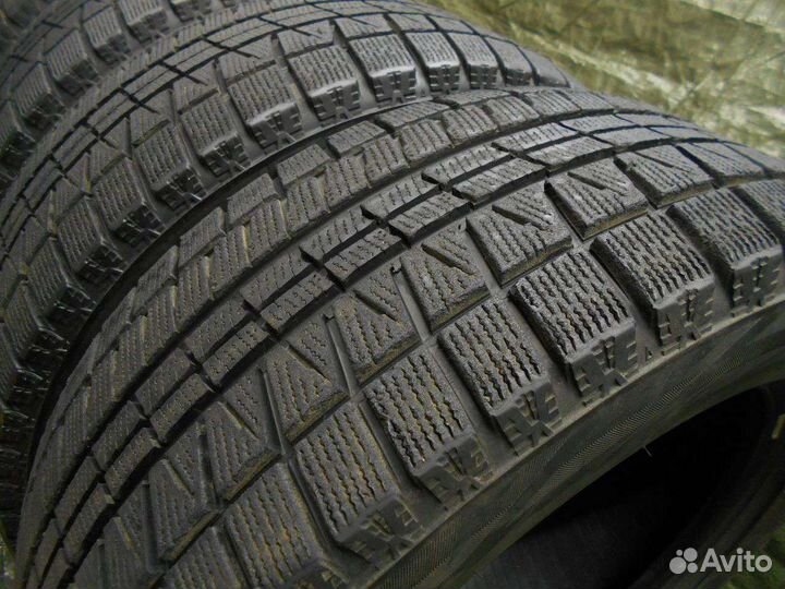 Bridgestone Blizzak Revo GZ 235/55 R17