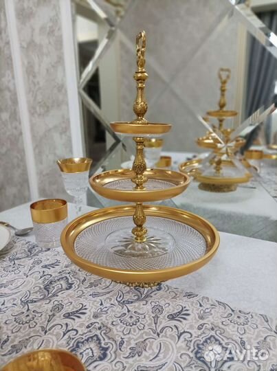Хрустальная трехярусная горка