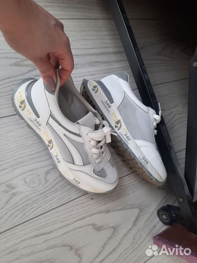 Кроссовки женские 38 размер новые