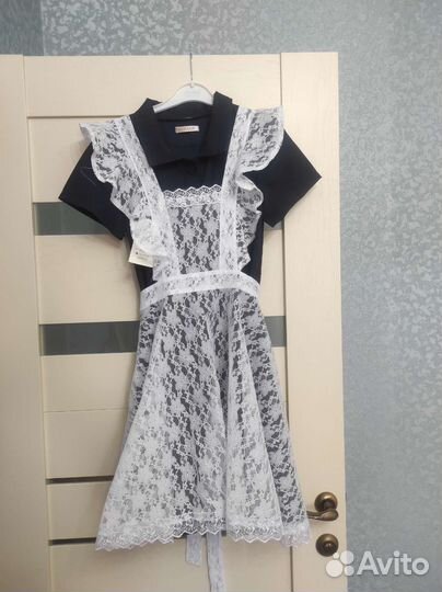 Белый школьный фартук