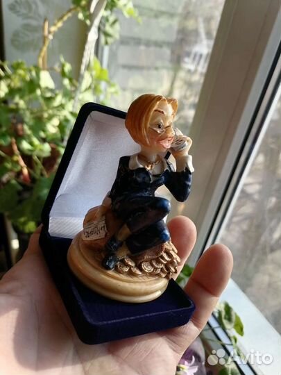 Статуэтка Денежная Бизнесс Леди Прикольная Фигура