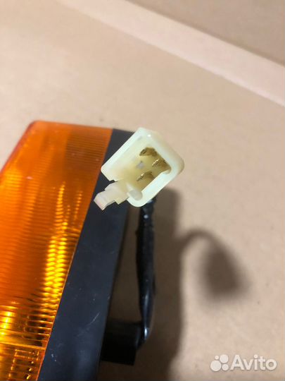 Габарит (передний поворотник) 3BA-55-54610 Komatsu